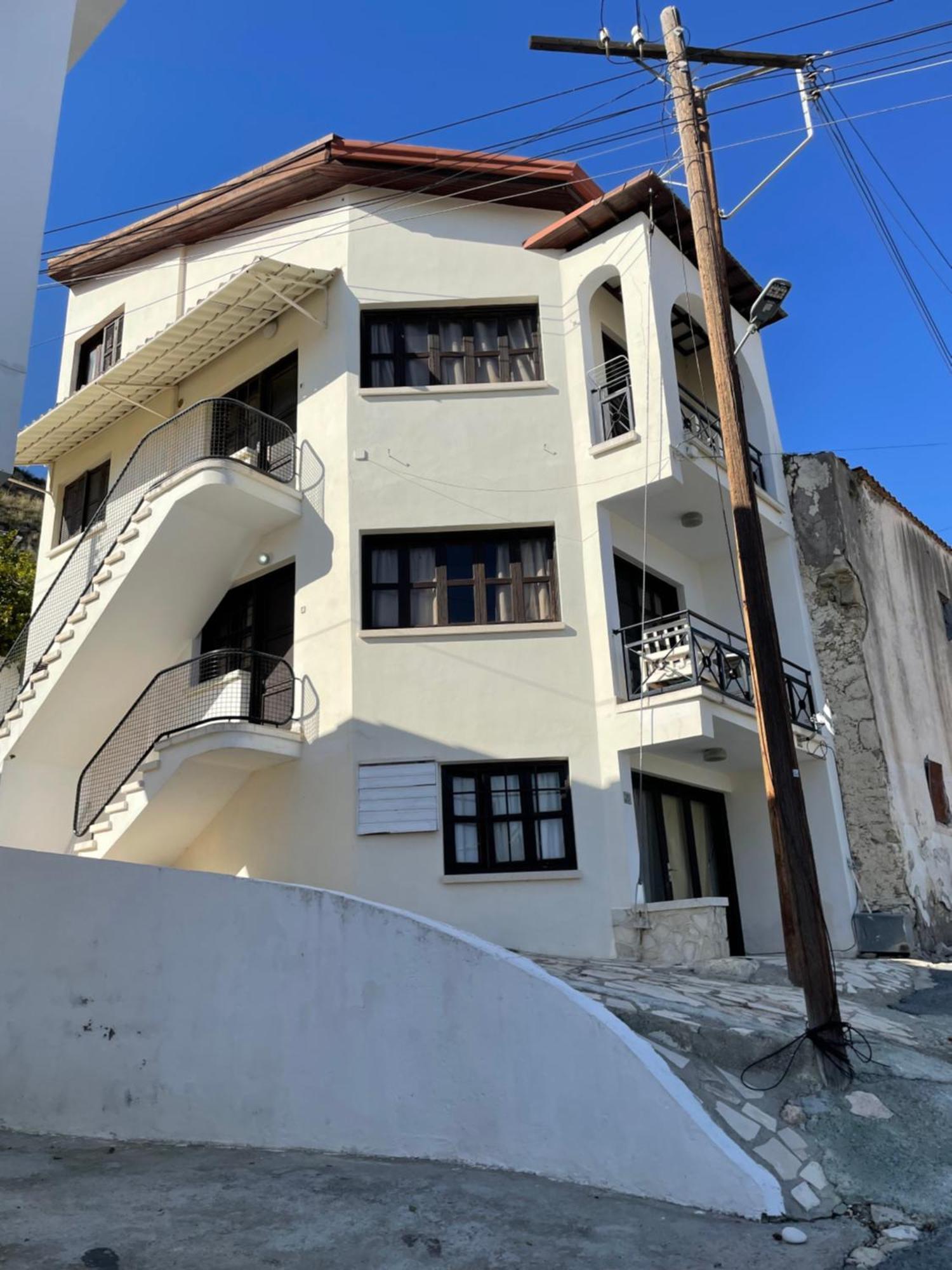 Sea View Apartments 皮斯索里 外观 照片